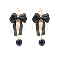 レディースファッションブランドmayla classicのピアス／イアリング、フォアゼルアモナ・イヤオブジェ カラーは黒丹/イヤリング KTN/CE 指定なし 指定なし 指定なし