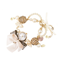 レディースファッションブランドmayla classicのブレスレット、ショコラコレクション・リストオブジェ・クロノス カラーはミルク MK 指定なし 指定なし 指定なし