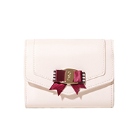 レディースファッションブランドmayla classicの財布、プリンセスコレクション クロワ・フォールドウォレット カラーはアーデミーシア・エル・サント・クロワ AM 指定なし 指定なし 指定なし