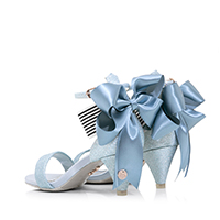 レディースファッションブランドmayla classicのサンダル、プリンセス・ファンタンラトゥール カラーはリドゥヴィーヌ・エル・サント・クロワ LB ヒール 5.0cm オープントゥ