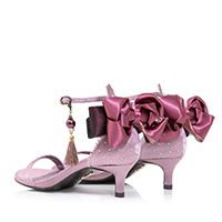 レディースファッションブランドmayla classicのサンダル、ヴィオレッタ カラーはヴァイオレット VT ヒール 4.0cm オープントゥ