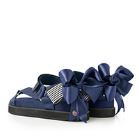 レディースファッションブランドmayla classicのサンダル、プリンセス・レーブ ドール カラーはイリス・エル・サント・クロワ IR ベルト／ストラップ 2.0cm ラウンドトゥ