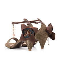 レディースファッションブランドmayla classicのサンダル、愁夏 カラーは琴音 PP ヒール 5.0cm オープントゥ