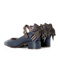 レディースファッションブランドmayla classicのパンプス、プリンセス・チョコレート・ベアー カラーはロイヤルブルー RABL ヒール 4.0cm スクウェアトゥ