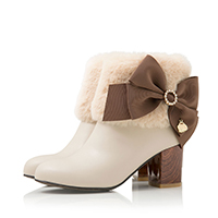 レディースファッションブランドmayla classicのブーティー、サンリオキャラクターズ・アミ カラーはポムポムプリン PP ヒール 6.0cm ラウンドトゥ